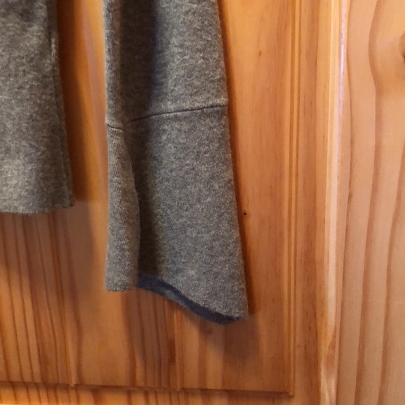 M & S Gray Shirt - Size 4 - $15 - Picture 3 of 6